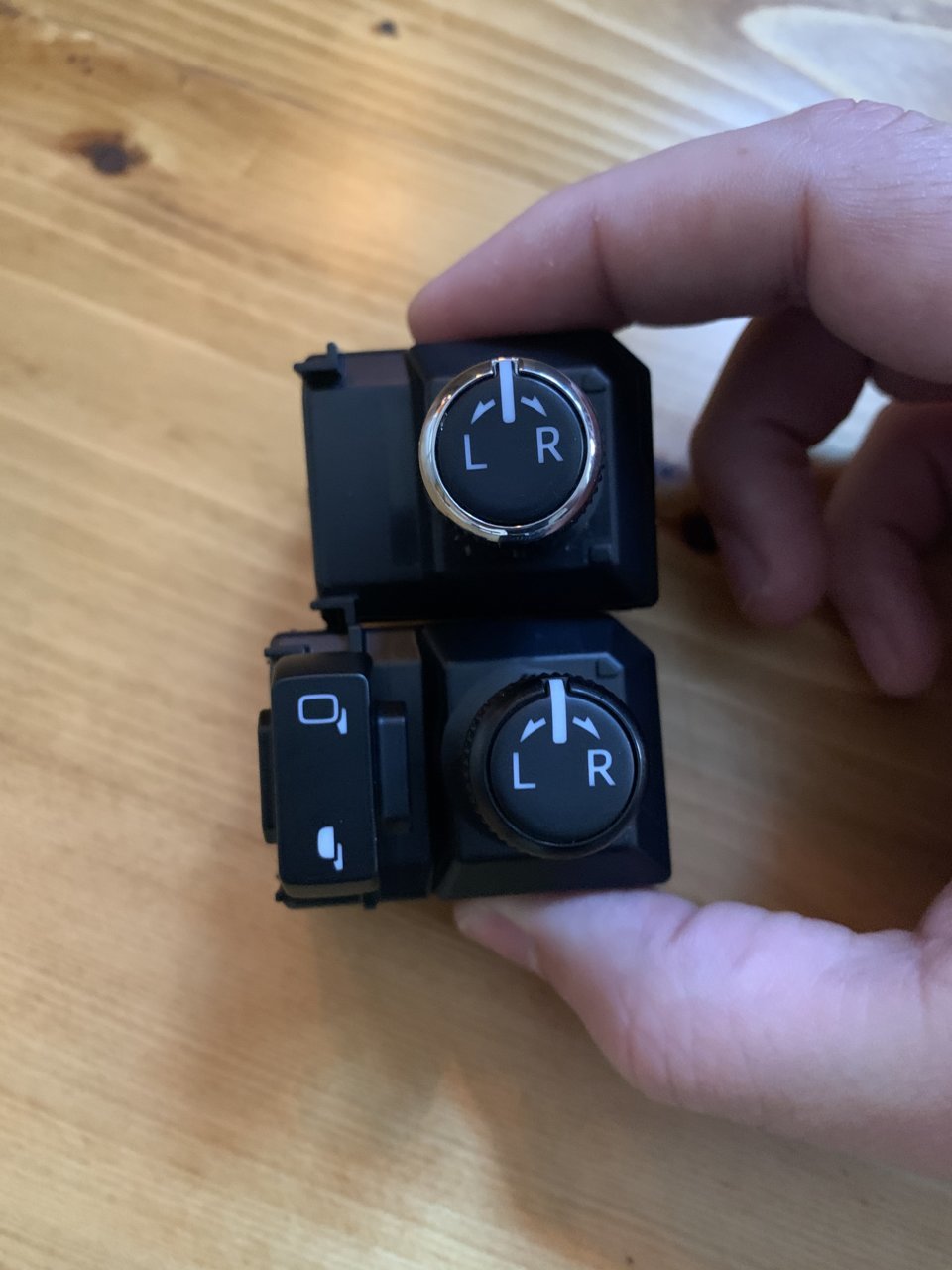 sr5-switch-top.jpg