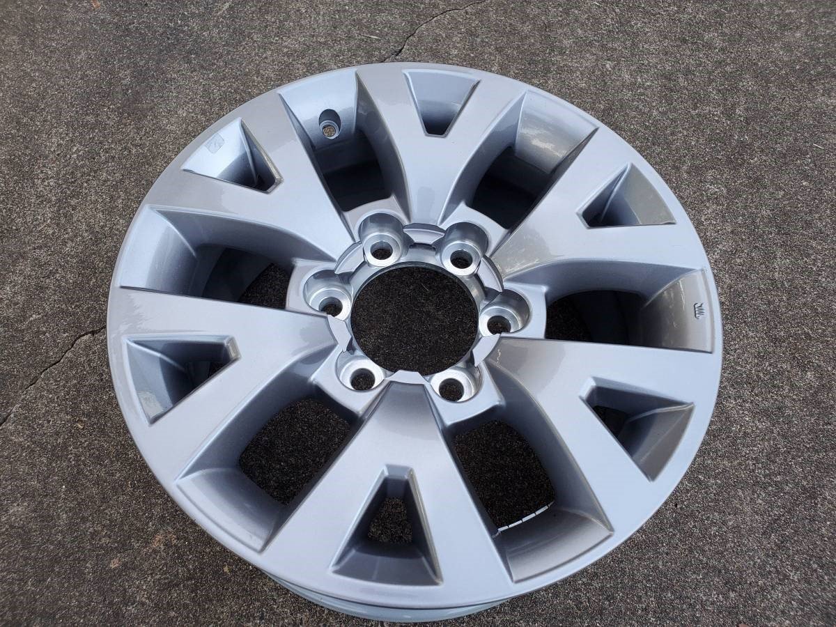 sr5 wheel.jpg