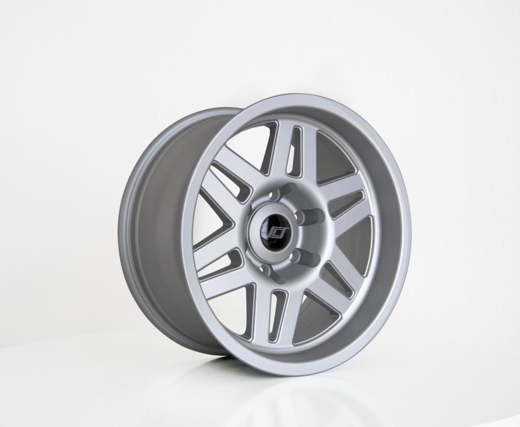 Stealth6_Matte_Silver_010_angle_zps19125_262cb920acb6eca27c80493ebb13bbc90e5e0eaa.jpg