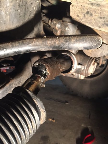 steering rack tie rod.jpg
