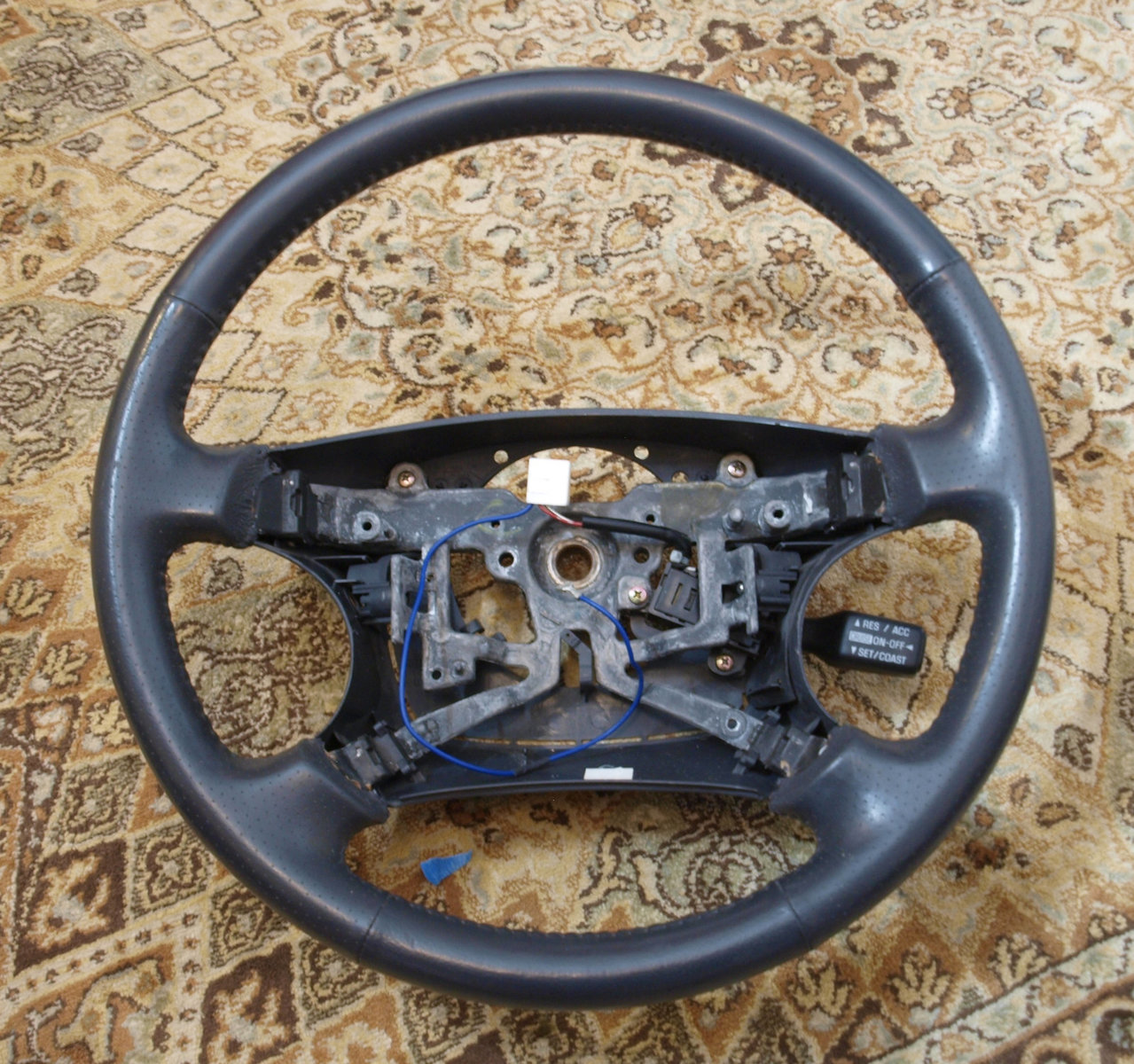Steering_Wheel_3.jpg
