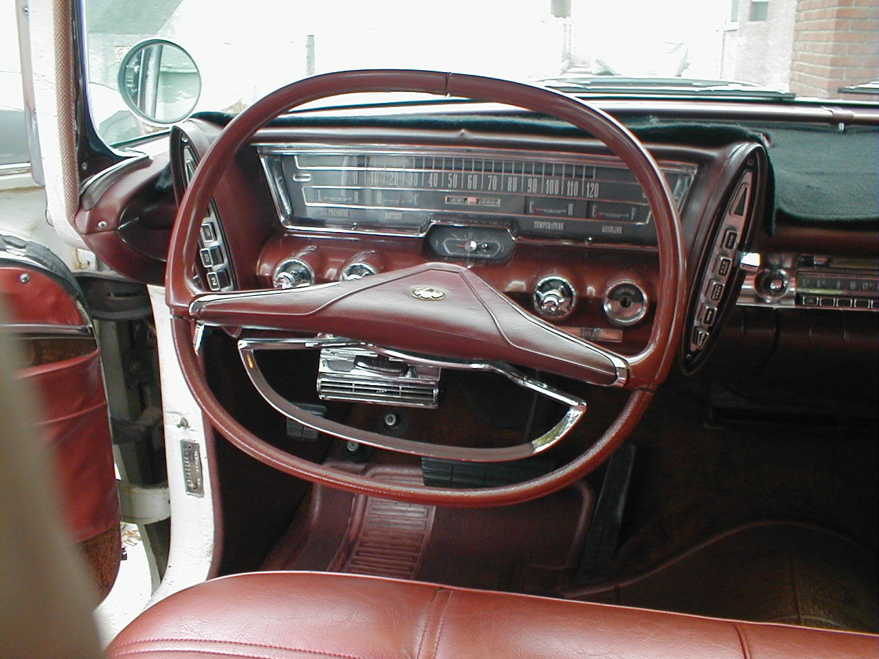 steering_wheel_8dbc03b63c1b789b201a1b98e211edfed65c857c.jpg