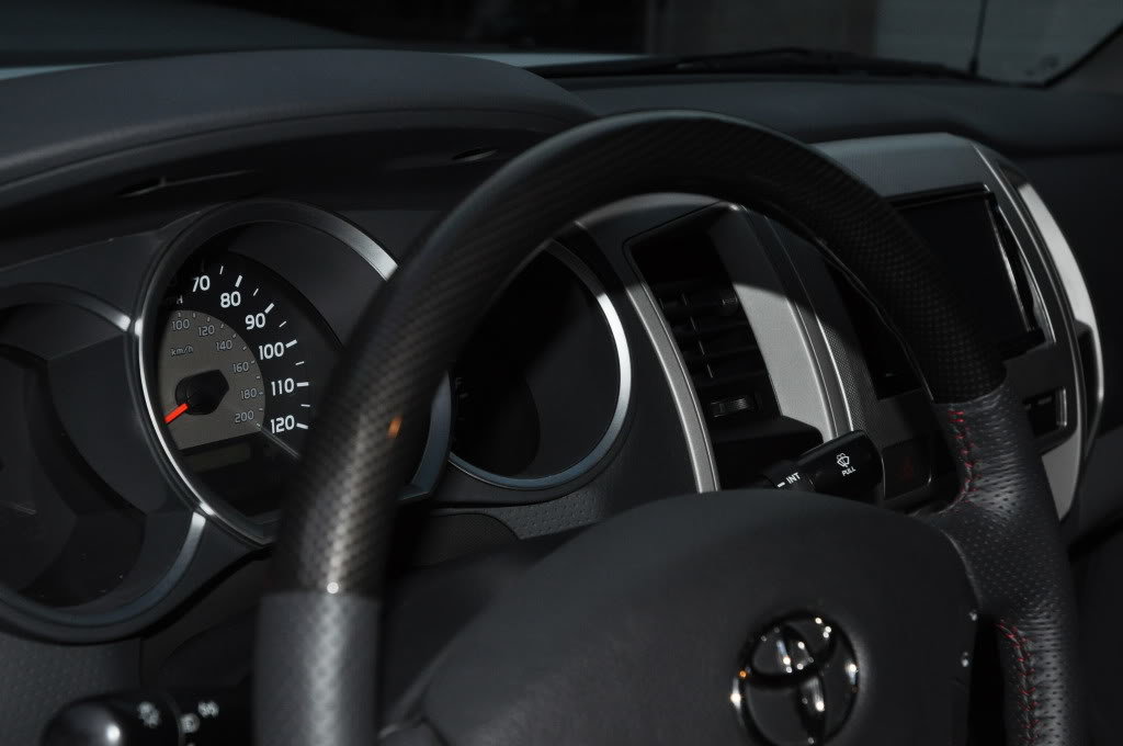 steeringwheel008_89199990184cfafeff47544a503464f342ede364.jpg