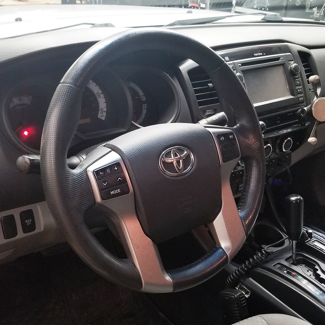 steeringwheelcover01.jpg