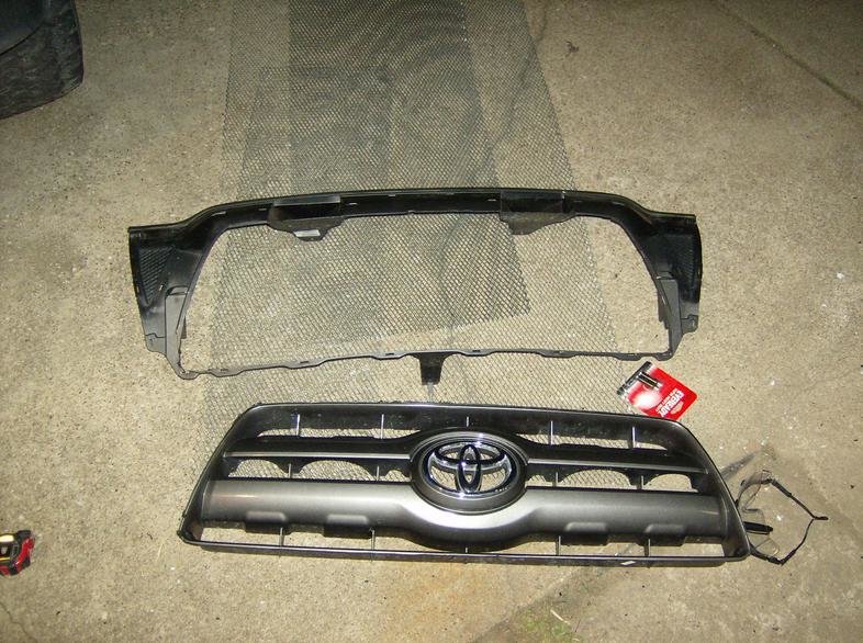 Step 2 - Grille removed.jpg