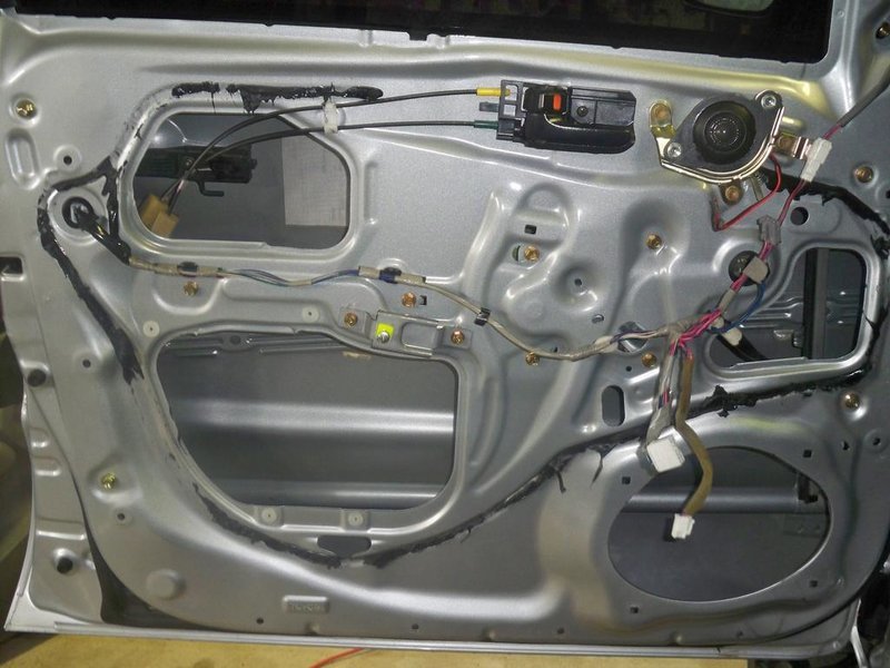 Stereo Install 002.jpg