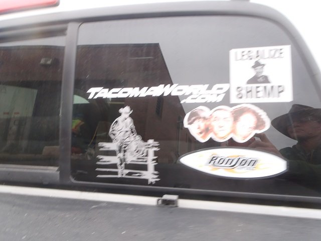 sticker%20upgrade_zps9ootdkh0_1940fcc11296bc5fec7346b6de69a7a95d21926f.jpg