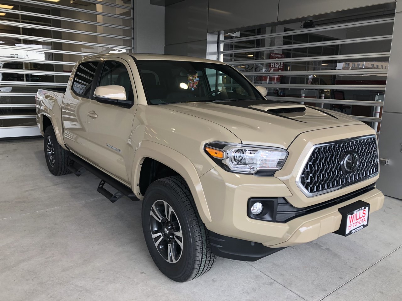 Still at dealer #2.jpg