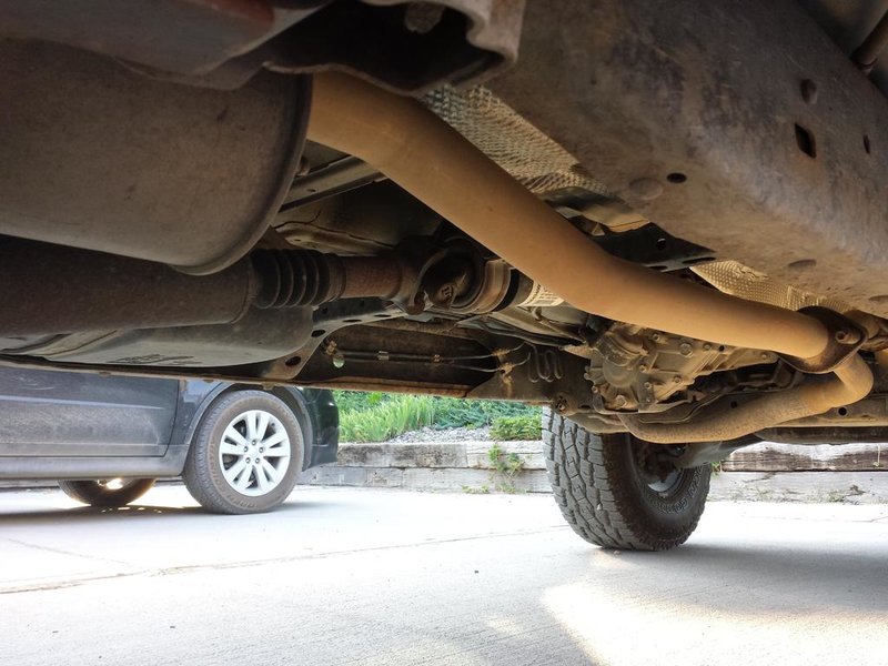 Stock Exhaust Bend.jpg