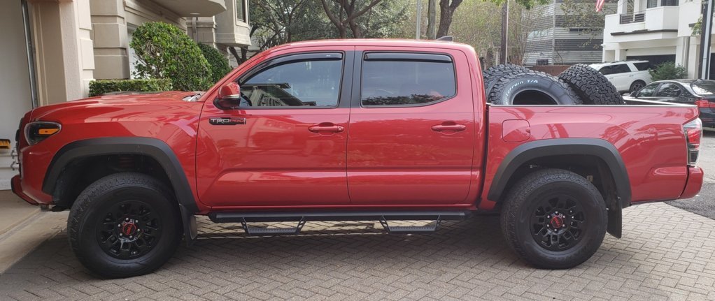 Stock Picture tacoma with Ko2 in the back.jpg