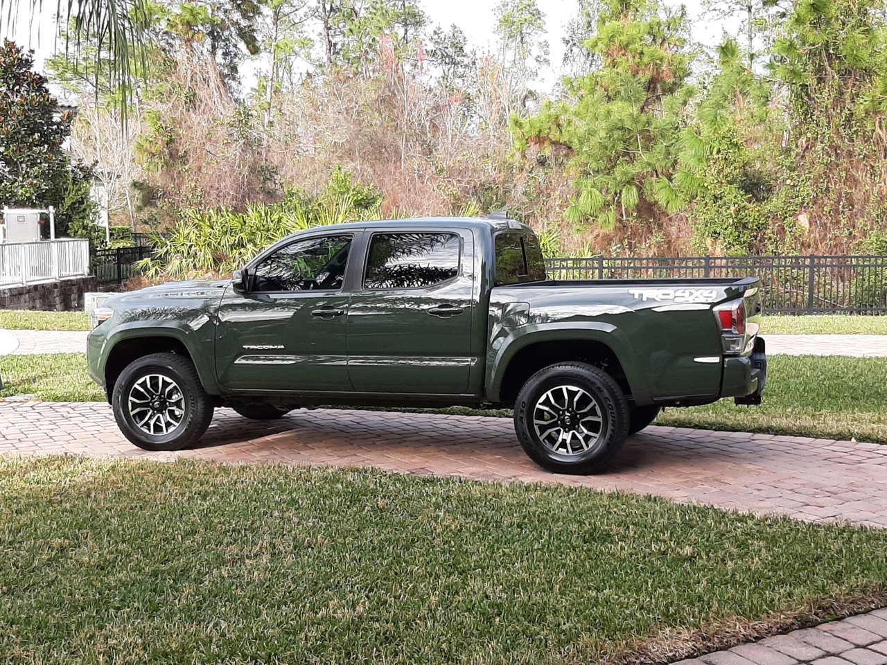 Stock Tires 3.jpg