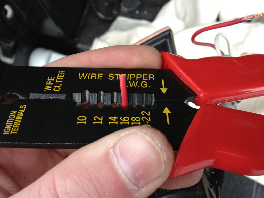 strippingTailWire_zps6cca6554_cfda773fa5f1b786e4ca79af8d53aa29d23fc96a.jpg