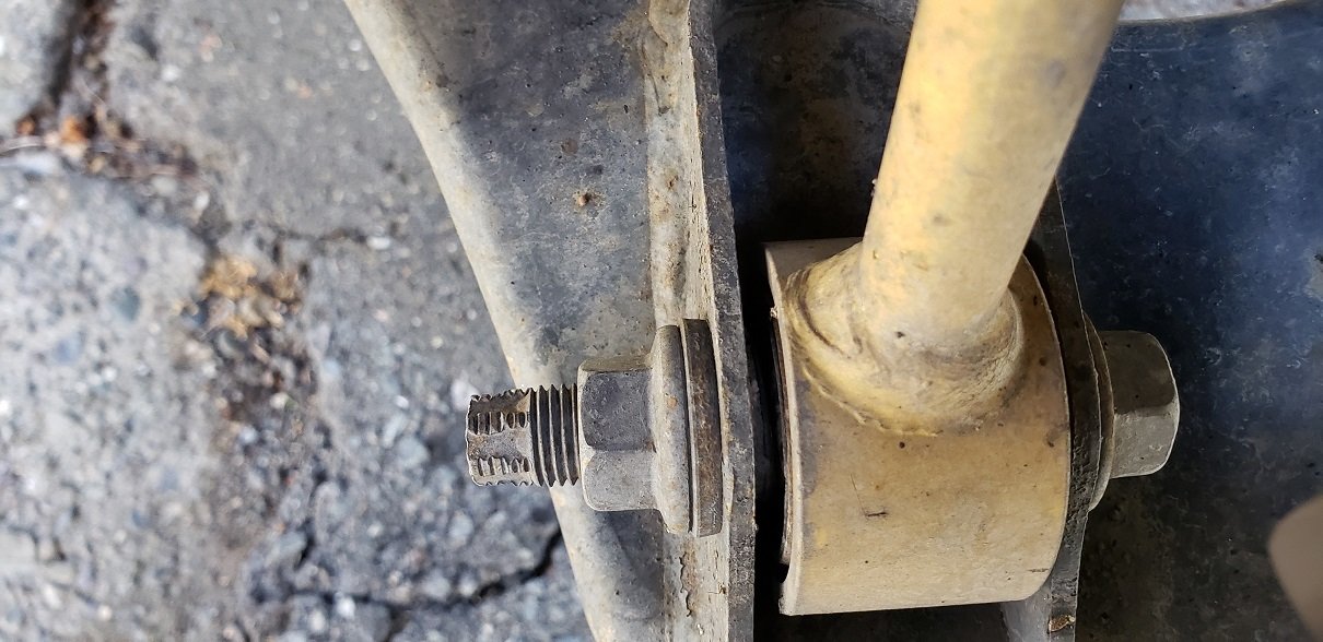 Strut bottom bolt.jpg