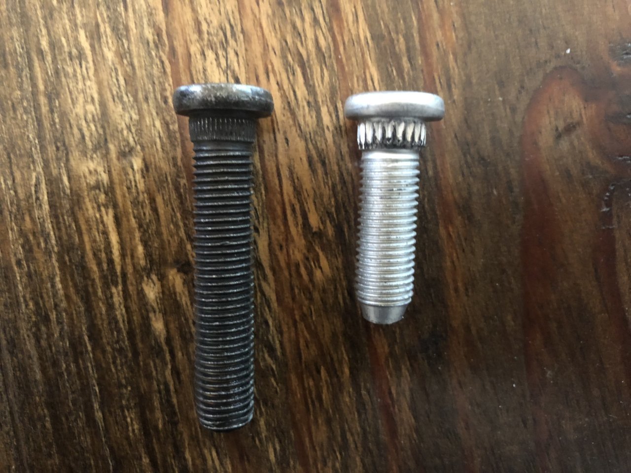Strut Mount Stud.jpg