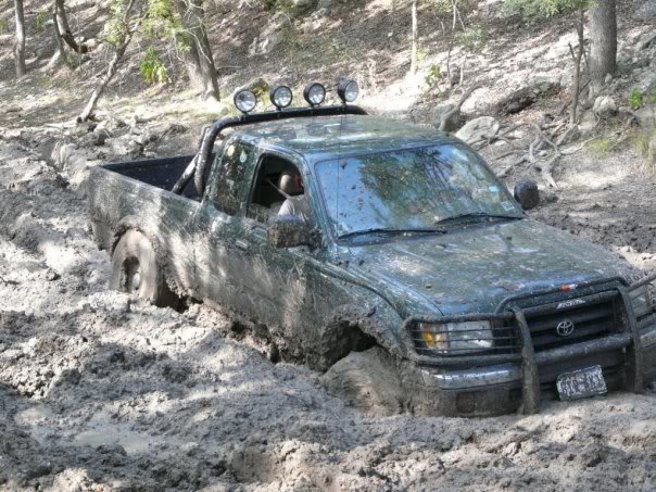 stuck_653c639f562e2cf26d7239fb4edec4ee95ca1ec8.jpg