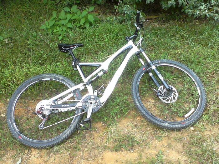 Stumpjumper 29 Comp.jpg