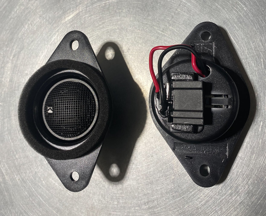 Subaru Kicker tweeters 01.jpg