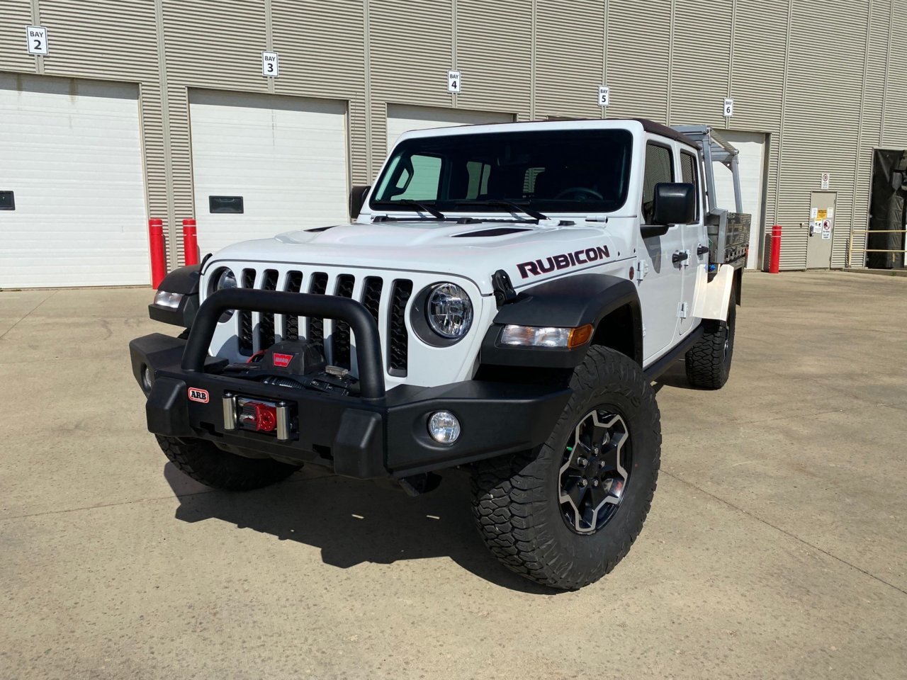 SUMMIT EXPEDITION TRUCKS JEEP GLADIATOR SET FLATBED TRAY 1.jpg