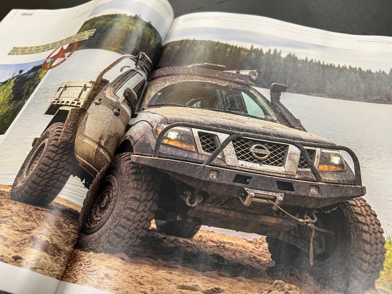 SUMMIT EXPEDITION TRUCKS NISSAN FRONTIER TREAD MAGAZINE FLAT BED UTE TRAY 3.jpg