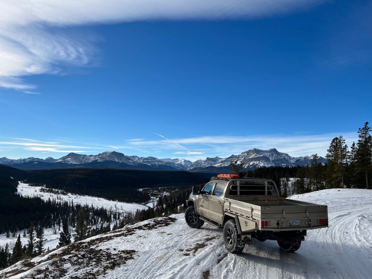 SUMMIT EXPEDITION TRUCKS TACOMA TOYOTA 6FT 72 FLATBED UTE TRAY MOUNTAINS 1.jpg