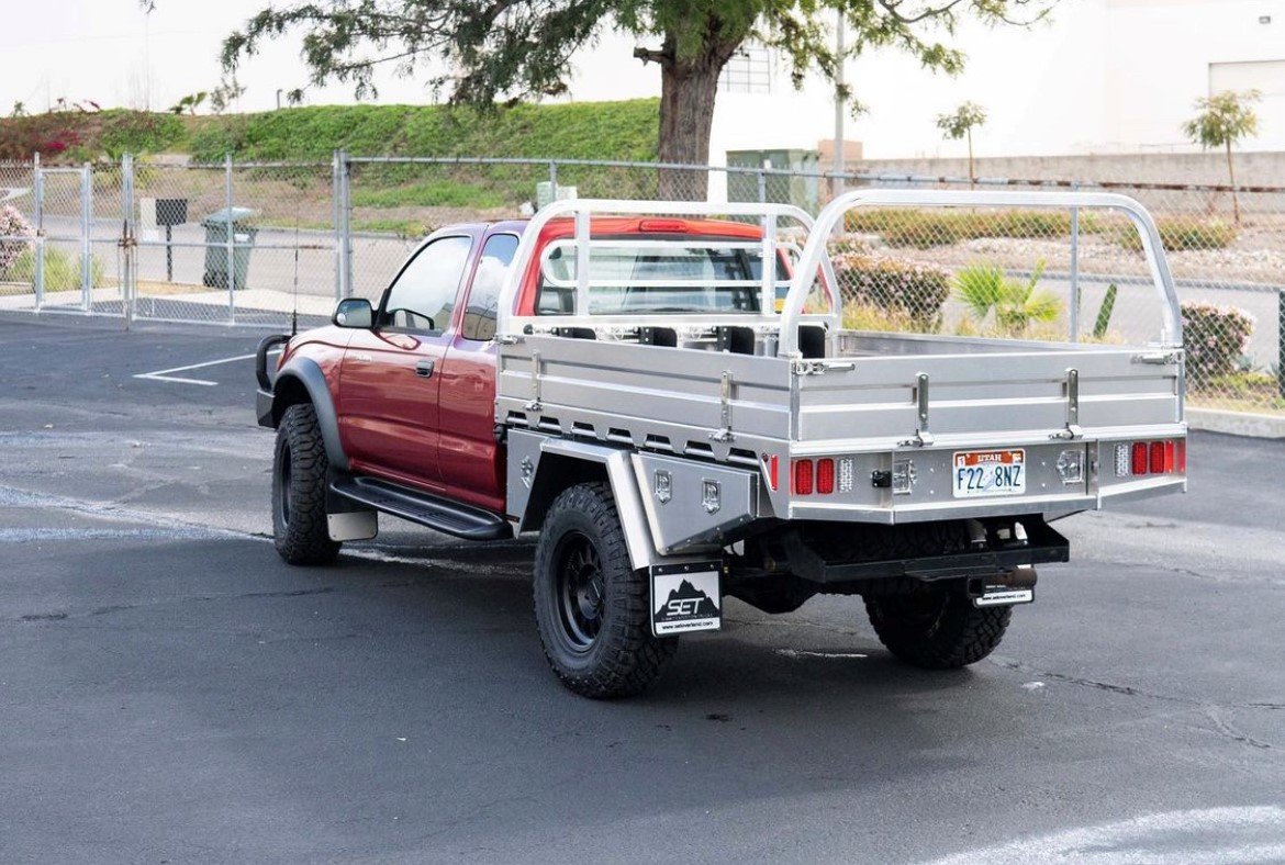 SUMMIT EXPEDITION TRUCKS TACOMA TOYOTA 7FT 84 FLATBED UTE TRAY FIRST GENERATION 2.jpg