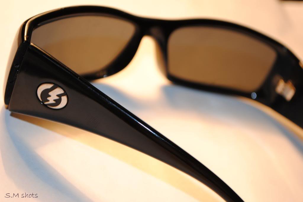 sunglasses_963b92fcf87bbfff333940b4892e9e54c4187521.jpg