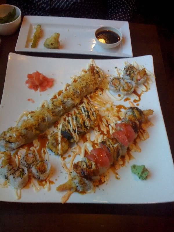 Sushi-1_2d4a8ef80c537813a4dc9d9bba15ccdb779fe7e2.jpg