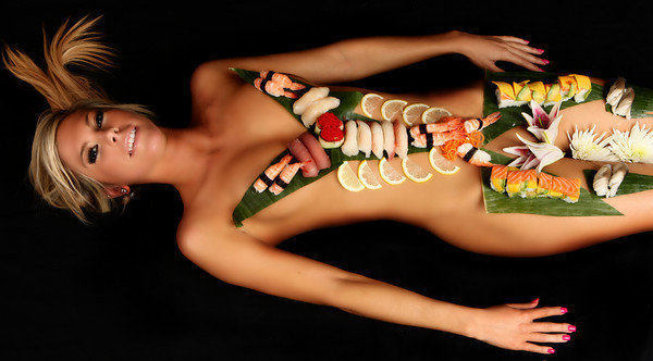 sushi-on-girls.jpg