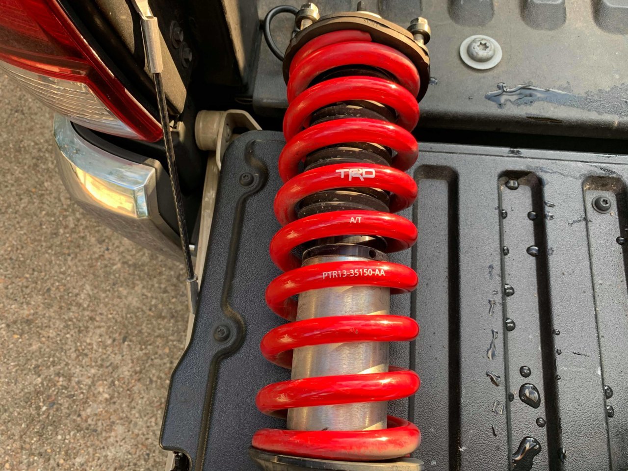 Suspension 2.jpg