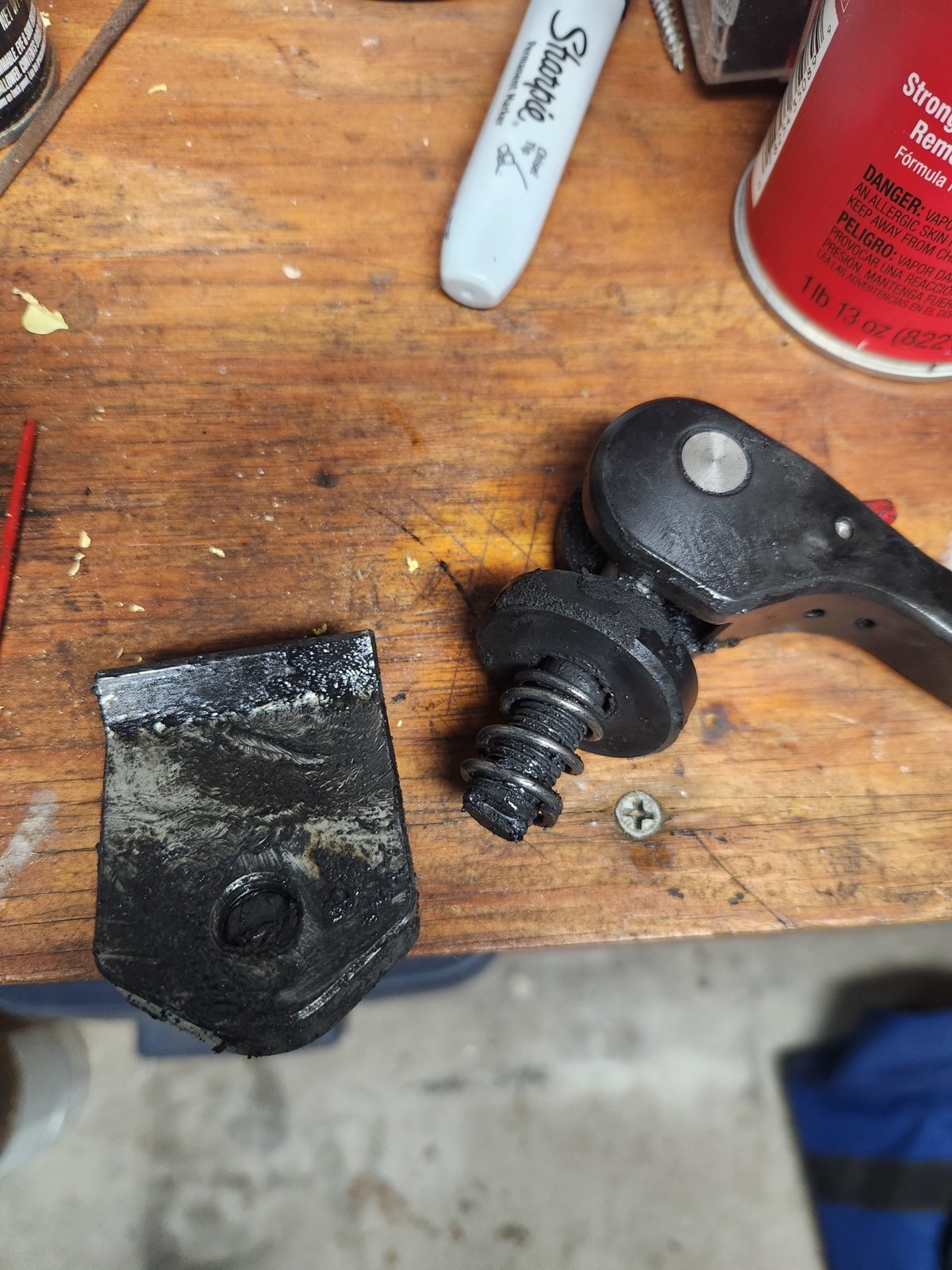 swing gate lock.jpg