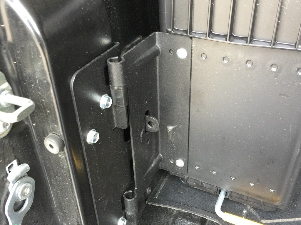 swing_lock1_ad01df09424de1c35f2599d05c808d27c1554ed6.jpg