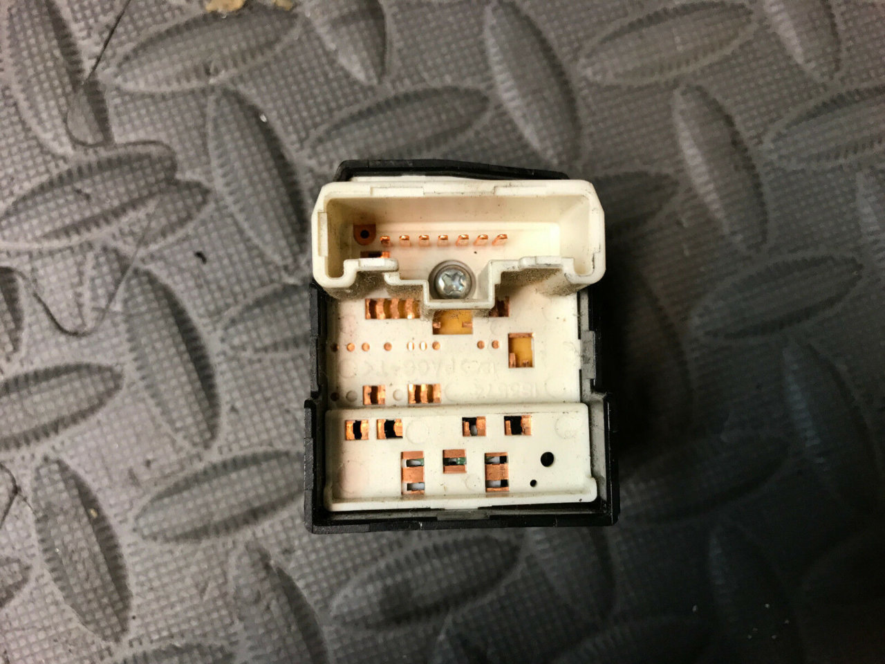Switch.jpg