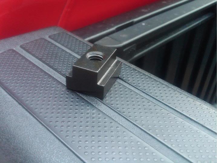 t-slotnut01_ed3a77ebf5faa6cbad121aa0ddc83c4d621799be.jpg