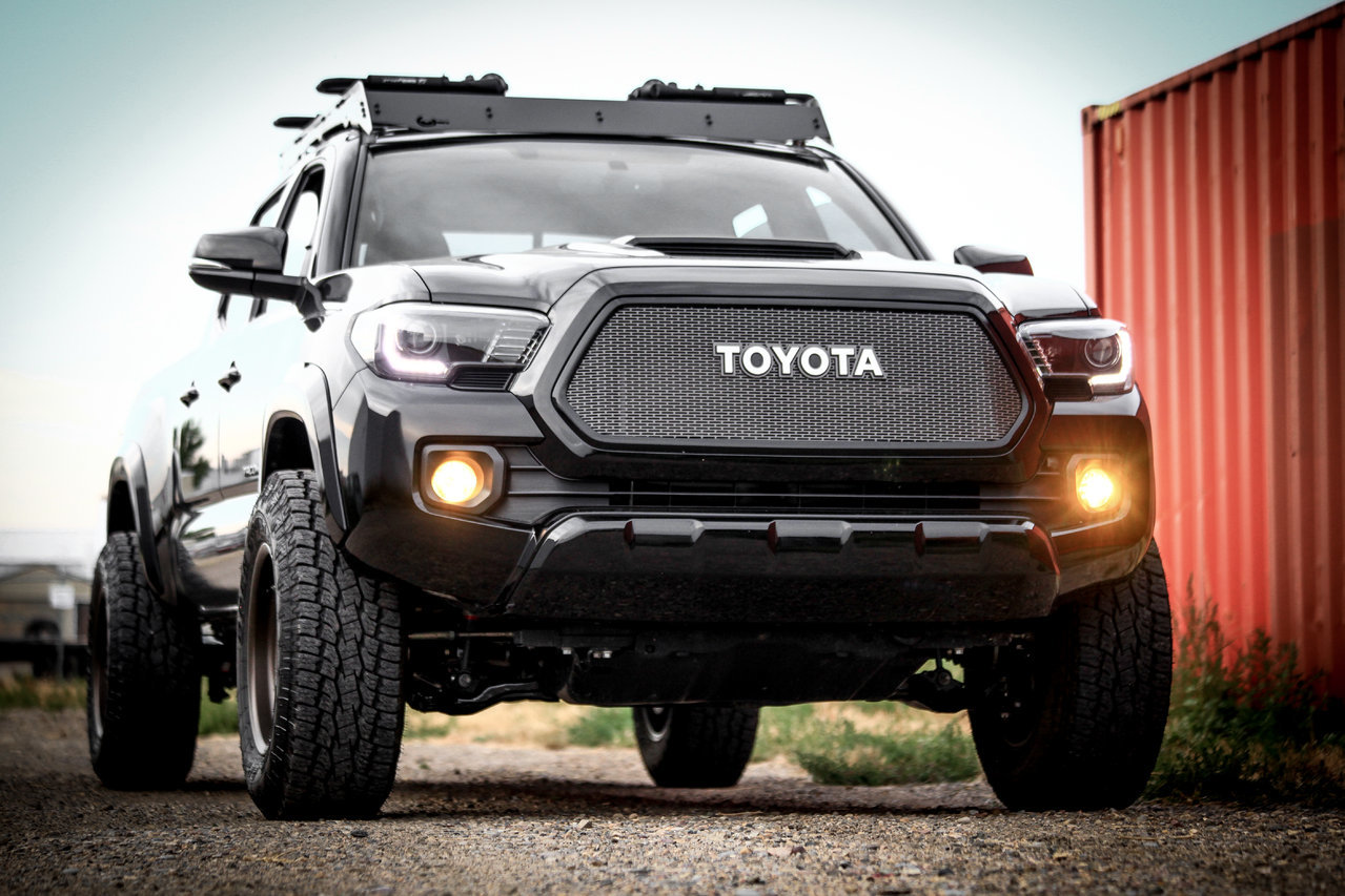 TACO FRONT CORNER SIDE FULL (1 of 1).jpg