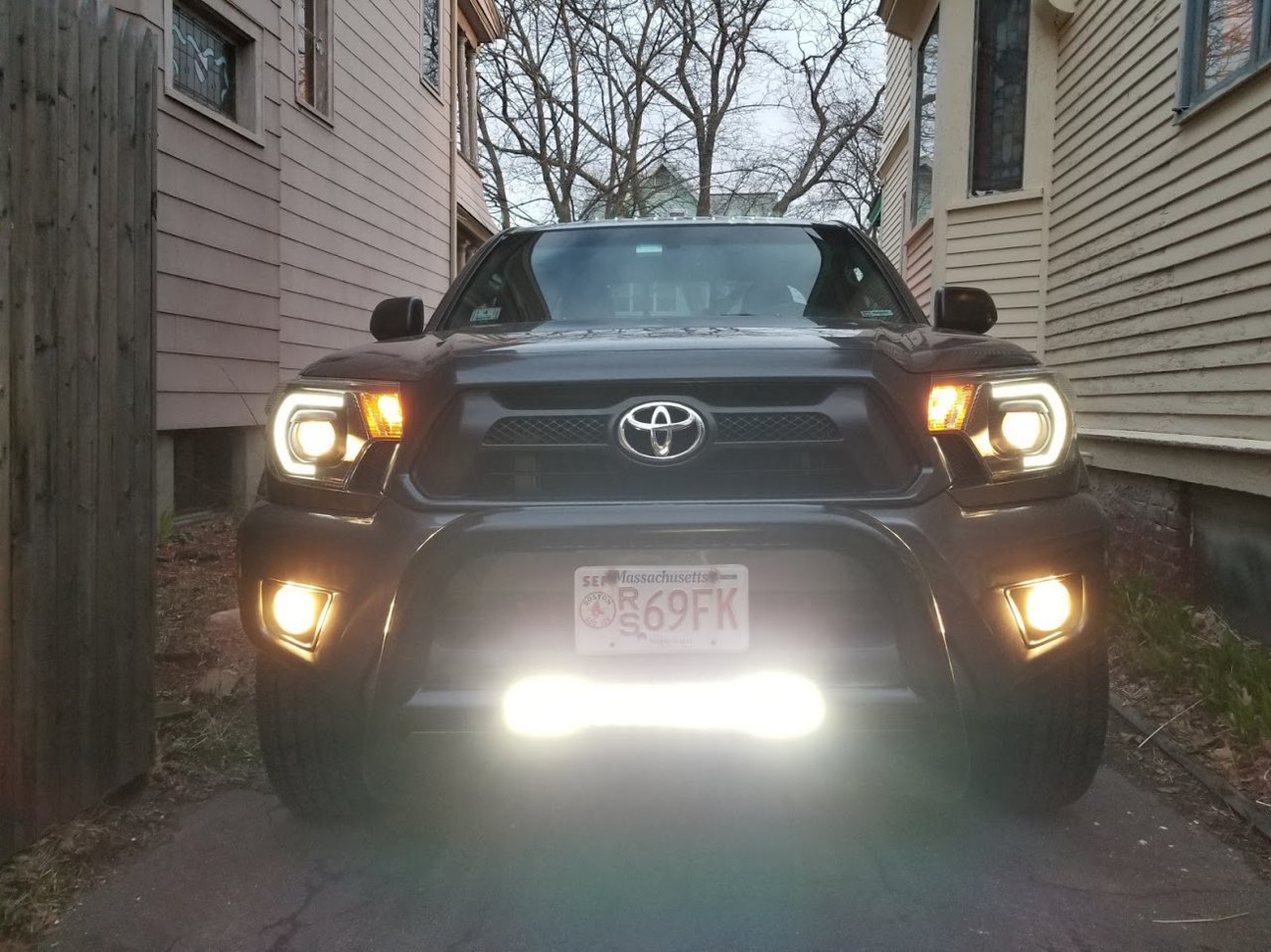 taco frt all lamps on.jpg