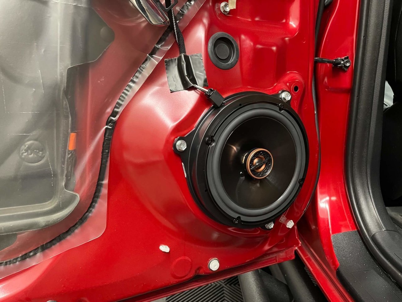 Taco Rear Speakers 2.jpg