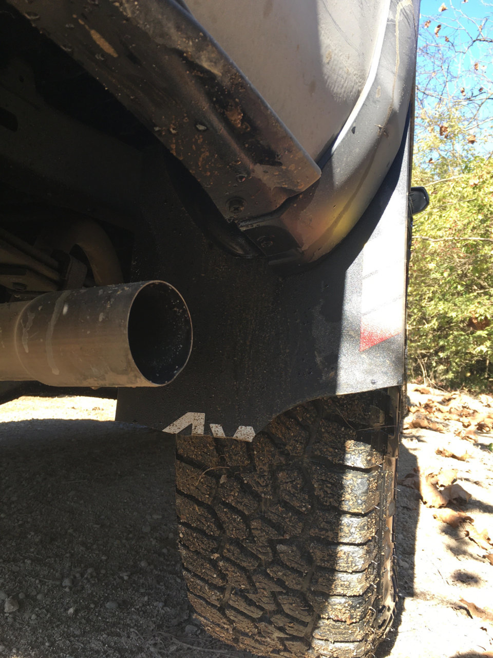 Taco Snapped Mudflap.jpg