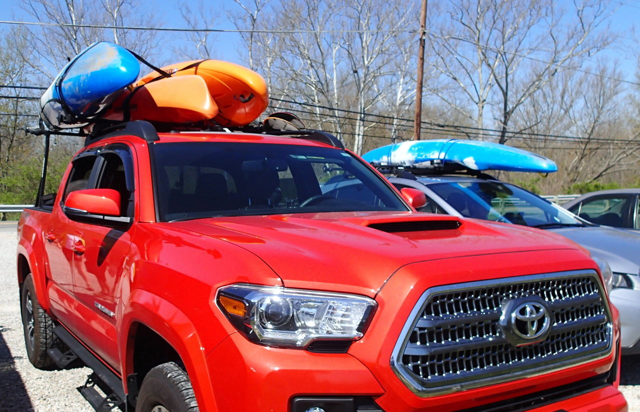 Taco with kayaks 3.jpg