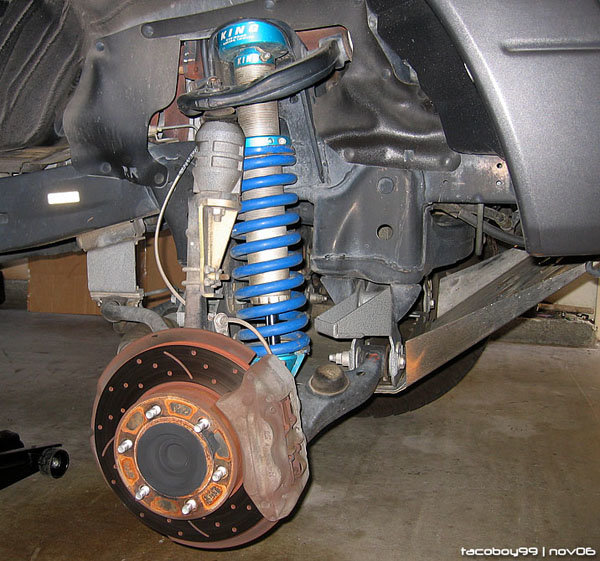taco99_frontsuspension-brakes2_7db712b749784739bbec8d0c0c32037ae3441c1a.jpg