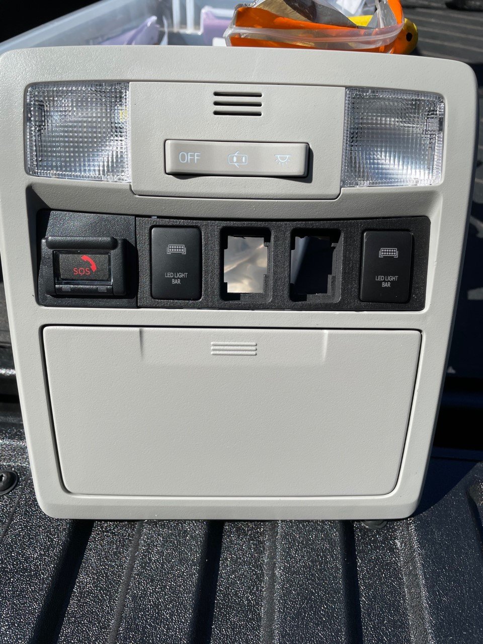 Taco_Ceiling_Switches_06.jpg