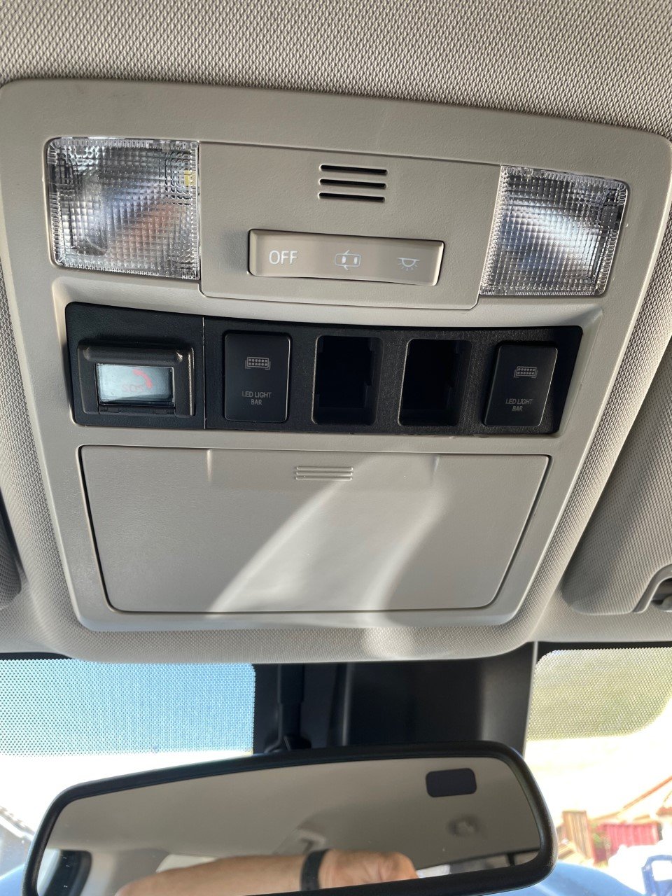 Taco_Ceiling_Switches_10.jpg