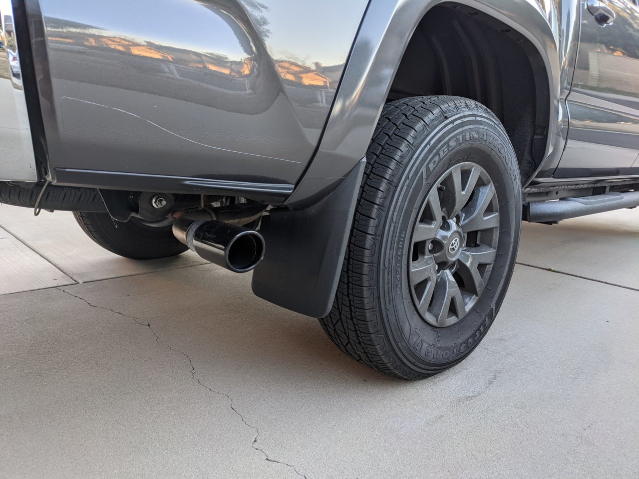 taco_exhaust_tip_mud_guard.jpg
