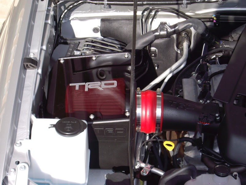 Taco_TRD_EngineAccents_IntakeCover_0331da75b33211e513e381e71c97f41e4f664679.jpg