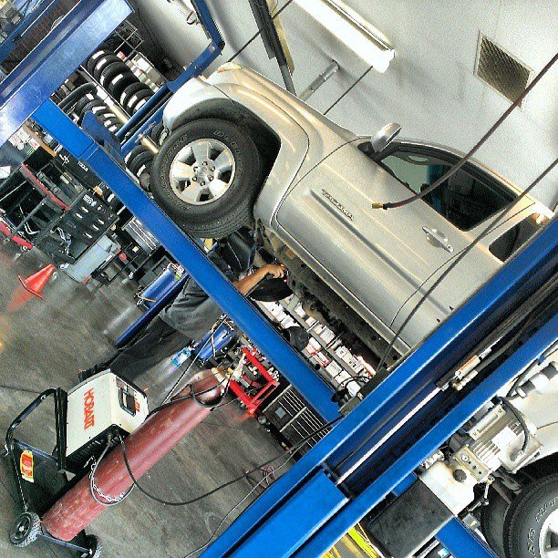 TacoExhaustWork_zpsbd4756bb_9187ef1ab25c83a63bebdfa99b557f3194261465.jpg