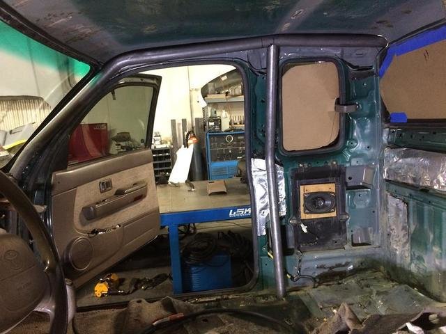 Tacoma%20Cab%20Cage_zpsfrt0ihga_63f3276d06a5662f25045714e77730af2dccea80.jpg
