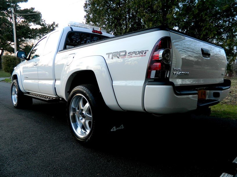 Tacoma%20LR%20Quarter%20View_zpsvz31lvlo_6601e1ae38eba063bba9870267dfd731f663f089.jpg