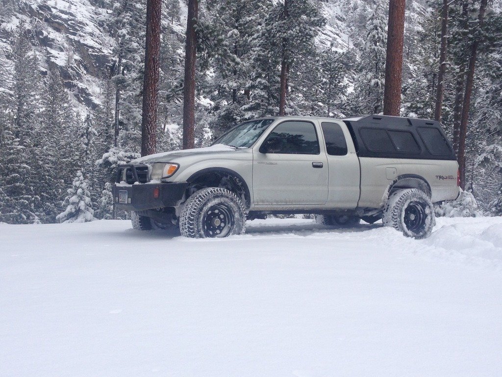 tacoma%20snow1_zps1kwpbl5g_5c615f6e5ef4acd35859e37e2ff8fe8908659535.jpg