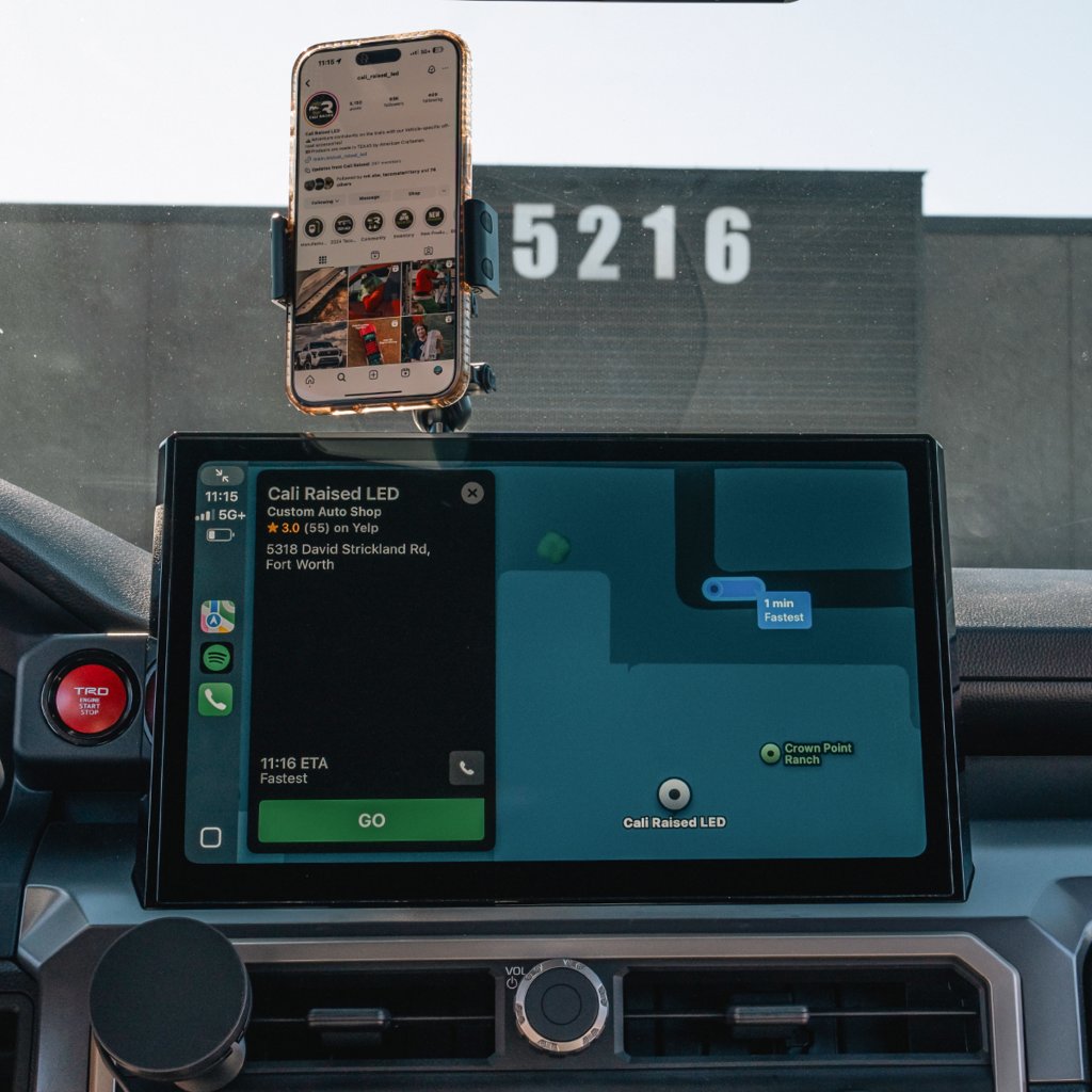 tacoma-4th-gen-tacoma-dash-mount-03.png