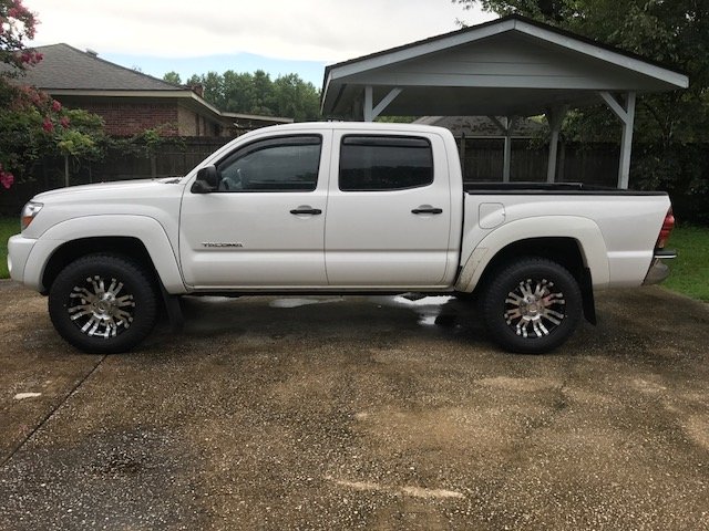 Tacoma after wheels and tires.jpg