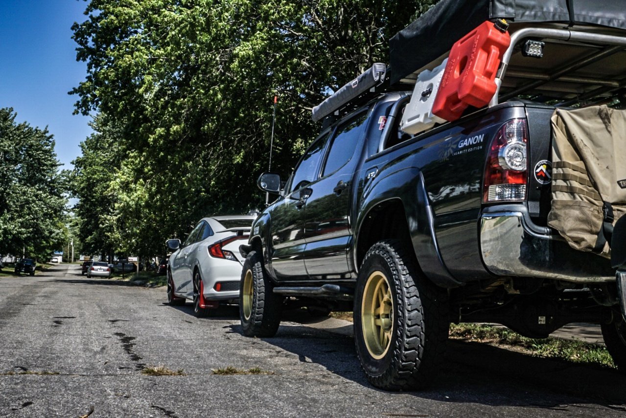 tacoma and civic si 2.jpg